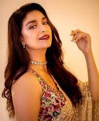 Beautiful Tamil Actress Name List with Photos 2022 | Tamil Heroine