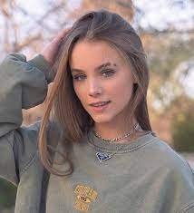Anna Shumate Net Worth $2 million, Boyfriend, Family & Biography 1 Anna Shumate Net Worth, Boyfriend, Family & Biography